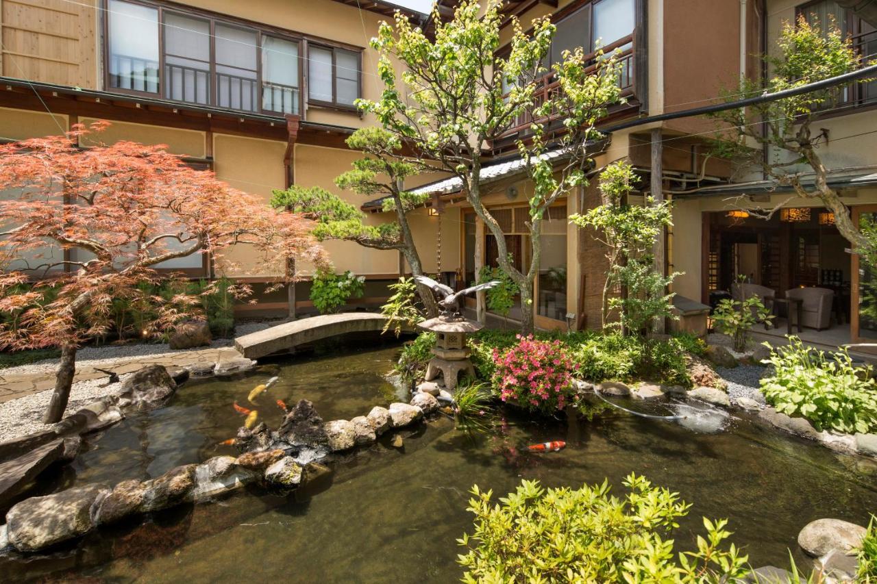 ホテル ゆがわら風雅 湯河原町 エクステリア 写真